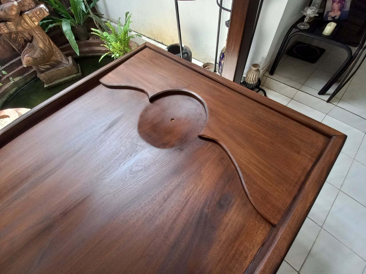 Shirodhara Beds With Oil Stand - Image 2